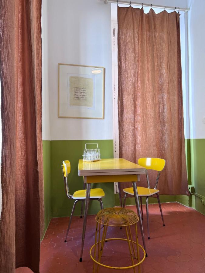 L'Appartement Du Cafe De L'Horloge La Ciotat Exterior photo