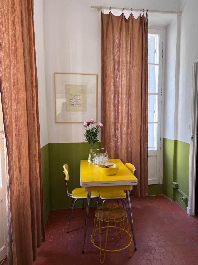 L'Appartement Du Cafe De L'Horloge La Ciotat Exterior photo